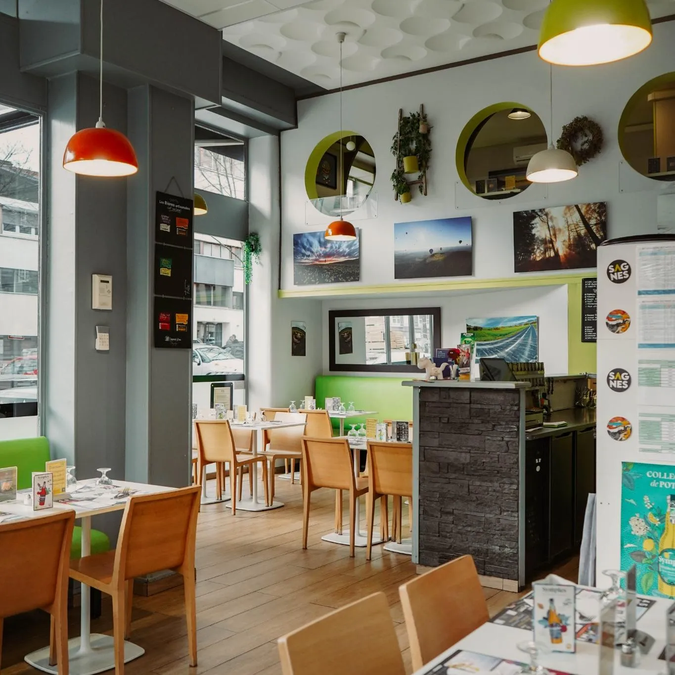 La salle du restaurant Bougnat Burger